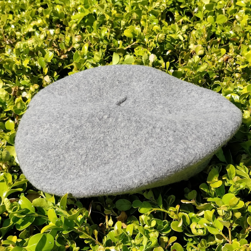 Soft grey wool beret